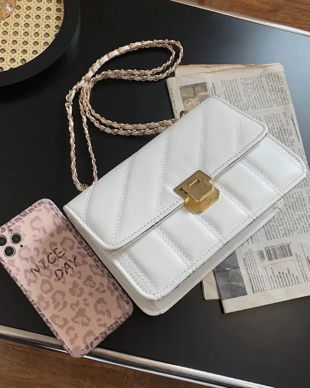 Cartera rosa texturizada — miniatura 4