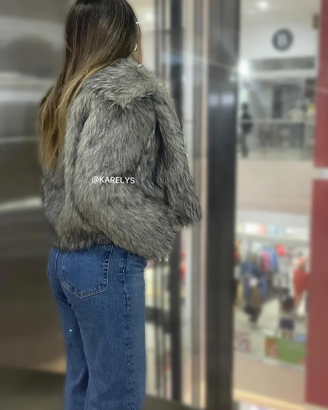Abrigo gris marrón tienda — miniatura 3