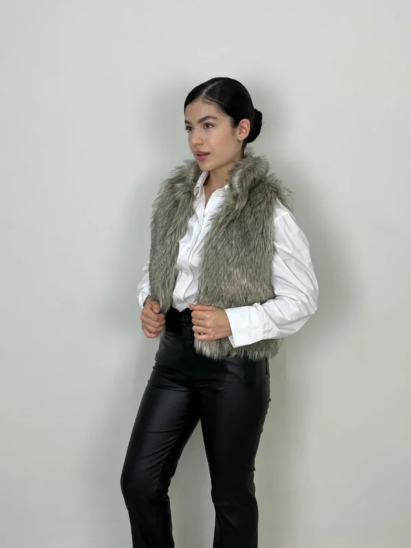 Chaleco de pelo marrón oscuro — miniatura 3